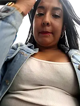 Bella keny online show from 10-10-25, 06:40