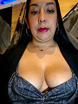 Bella keny online show from 06-13-26, 08:07