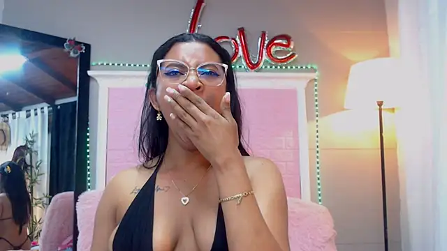 JessyZoe online show from 03-11-25, 05:35