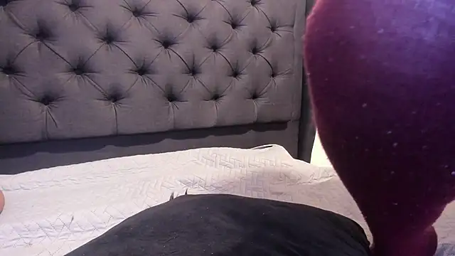 EmaGw online show from 02-26-25, 02:59