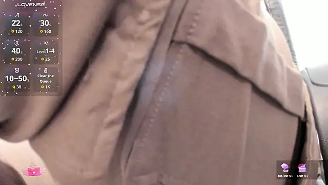 Snapshot of EmaGw chatting on 10-17-25, 07:49 EmaGw online show from 10-17-25, 07:49