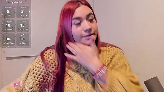 Snapshot of EmaGw chatting on 10-21-25, 11:16 EmaGw online show from 10-21-25, 11:16