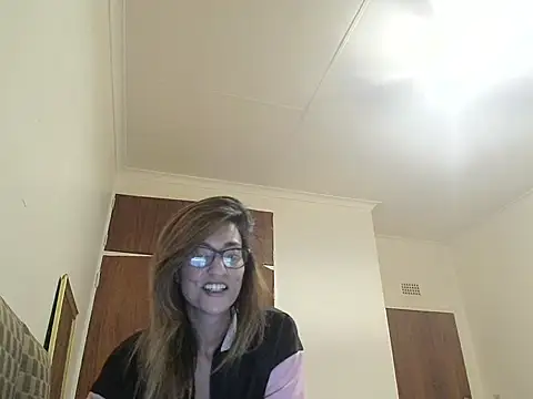 Snapshot of karmicQueen669 chatting on 04-29-26, 12:05 karmicQueen669 online show from 04-29-26, 12:05
