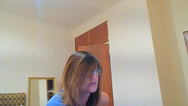Snapshot of karmicQueen669 chatting on 06-11-26, 05:16 karmicQueen669 online show from 06-11-26, 05:16
