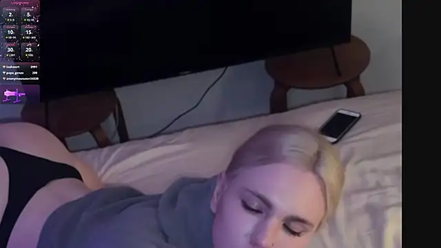 DanielPaige  online show from 03-01-25, 07:15