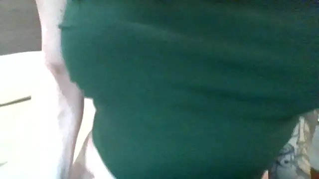 Genevieve143 online show from 12-23-25, 08:23