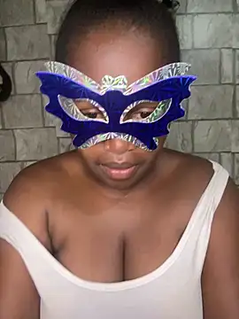 Snapshot of honny_sonnie chatting on 09-29-25, 05:40 honny sonnie online show from 09-29-25, 05:40