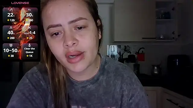 Snapshot of saramartinez1000 chatting on 02-07-25, 02:37 saramartinez1000 online show from 02-07-25, 02:37