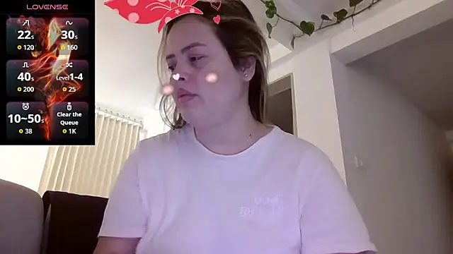 Snapshot of saramartinez1000 chatting on 09-14-25, 03:33 saramartinez1000 online show from 09-14-25, 03:33