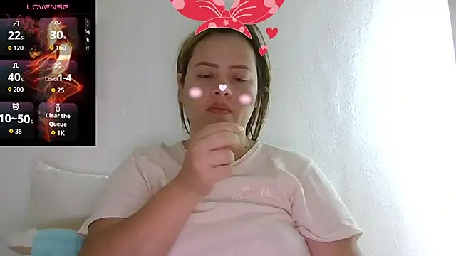 Snapshot of saramartinez1000 chatting on 09-17-25, 04:08 saramartinez1000 online show from 09-17-25, 04:08