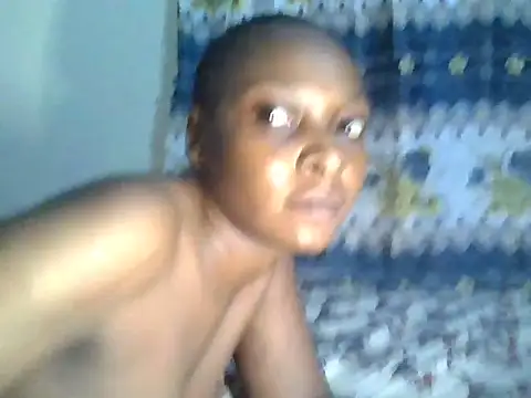 Midnight Clique  online show from 12-04-25, 04:27