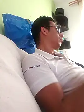 josehot151515 online show from 04-30-26, 02:34