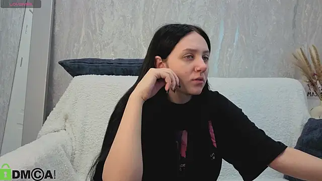 Snapshot of Kvetachka chatting on 10-18-25, 01:19 Kvetachka online show from 10-18-25, 01:19