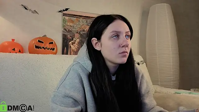 Snapshot of Kvetachka chatting on 10-29-25, 01:08 Kvetachka online show from 10-29-25, 01:08