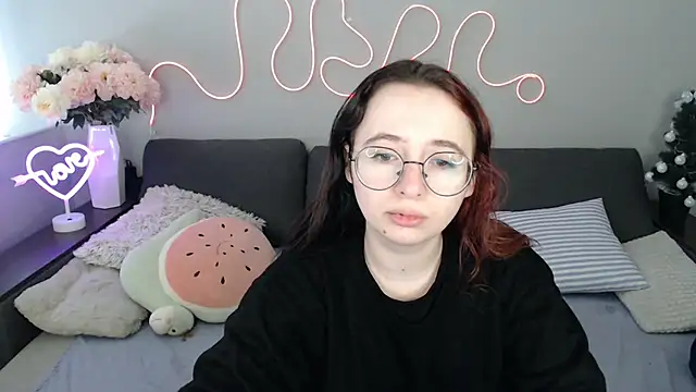 Mini Diva online show from 01-19-26, 09:35