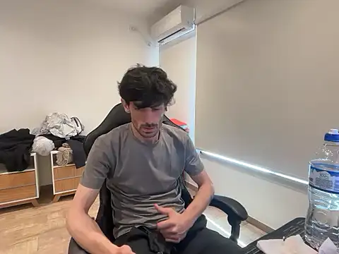 nicolaaaaas online show from 10-19-25, 02:50