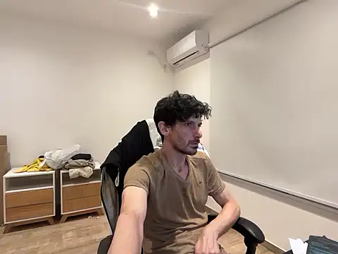 nicolaaaaas online show from 10-25-25, 03:47