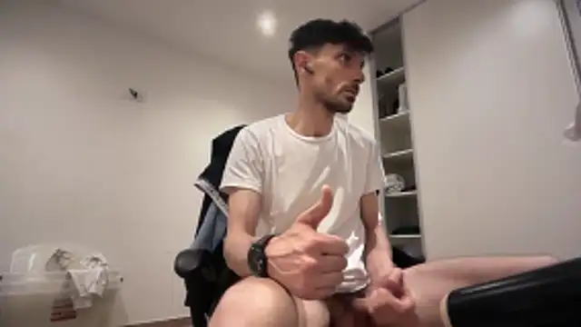 nicolaaaaas online show from 11-22-25, 12:31