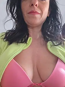 lovewildguy1 online show from 04-27-26, 05:49