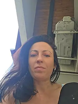 Snapshot of lovewildguy1 chatting on 06-03-26, 05:43 lovewildguy1 online show from 06-03-26, 05:43