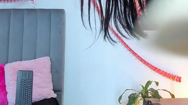 bathory vamps online show from 02-15-25, 01:38