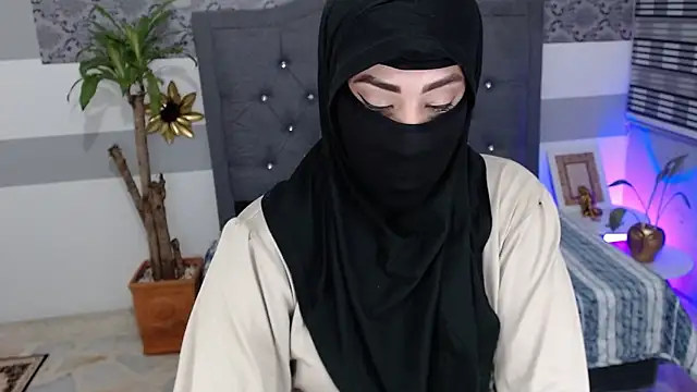 Snapshot of Jalima_sabag chatting on 01-10-25, 01:32 Jalima sabag online show from 01-10-25, 01:32