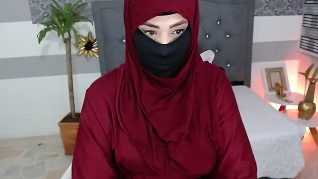 Snapshot of Jalima_sabag chatting on 01-25-25, 07:49 Jalima sabag online show from 01-25-25, 07:49
