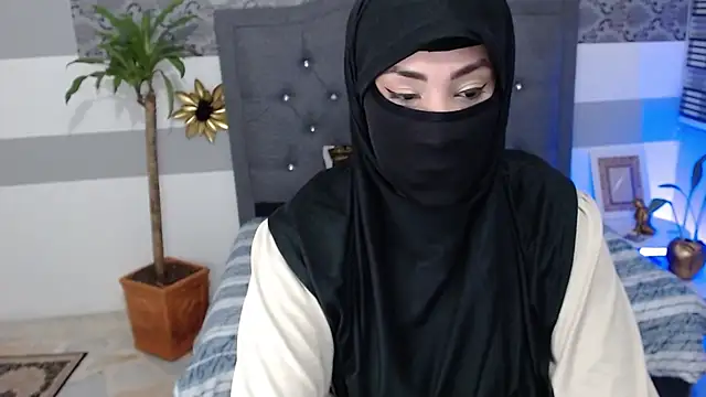 Snapshot of Jalima_sabag chatting on 02-14-25, 01:45 Jalima sabag online show from 02-14-25, 01:45