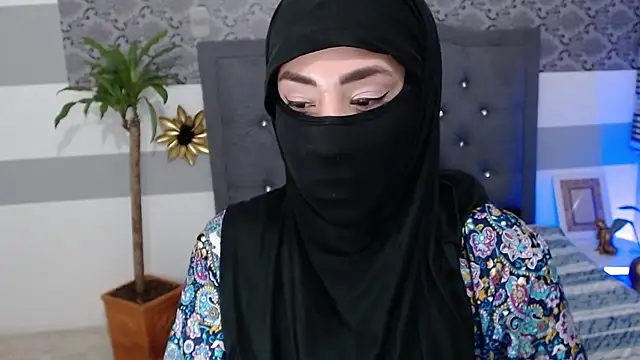 Snapshot of Jalima_sabag chatting on 02-15-25, 01:53 Jalima sabag online show from 02-15-25, 01:53