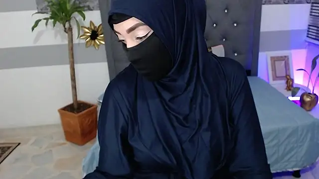 Snapshot of Jalima_sabag chatting on 02-15-25, 07:39 Jalima sabag online show from 02-15-25, 07:39