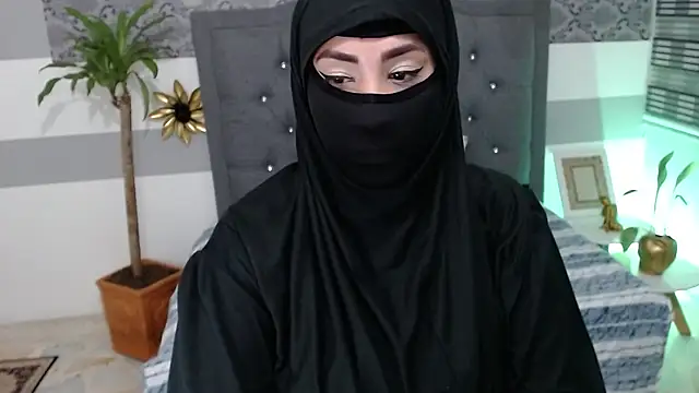 Snapshot of Jalima_sabag chatting on 02-25-25, 01:41 Jalima sabag online show from 02-25-25, 01:41