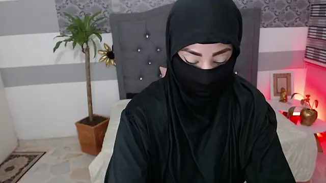 Snapshot of Jalima_sabag chatting on 03-10-25, 10:45 Jalima sabag online show from 03-10-25, 10:45
