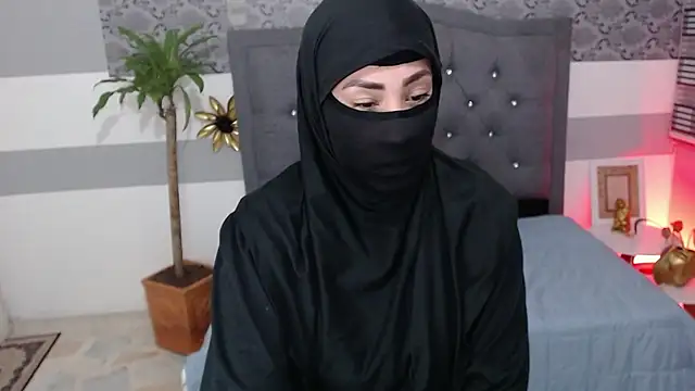 Snapshot of Jalima_sabag chatting on 03-17-25, 07:04 Jalima sabag online show from 03-17-25, 07:04