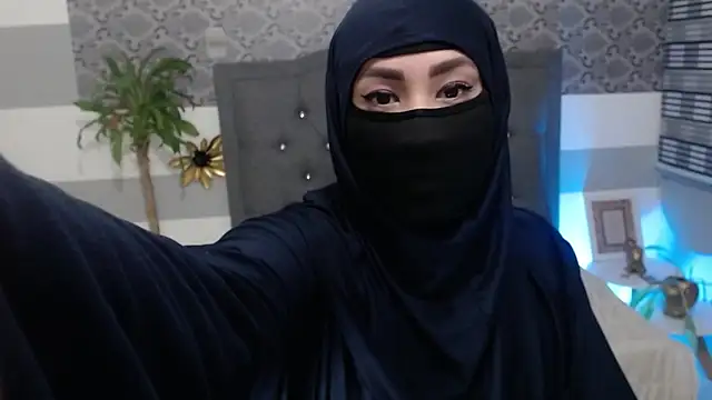 Snapshot of Jalima_sabag chatting on 10-11-25, 12:15 Jalima sabag online show from 10-11-25, 12:15