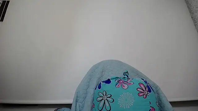 luly pink online show from 11-30-25, 05:00