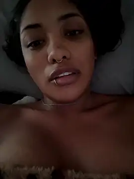 Snapshot of VictoireFeller chatting on 01-13-26, 01:16 VictoireFeller online show from 01-13-26, 01:16