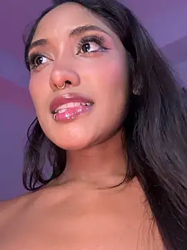 Snapshot of VictoireFeller chatting on 02-07-26, 12:36 VictoireFeller online show from 02-07-26, 12:36