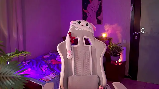 Kamila icee online show from 02-15-26, 08:27