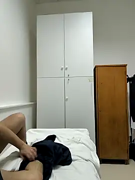 Snapshot of onbifeet chatting on 03-03-25, 12:15 onbifeet online show from 03-03-25, 12:15