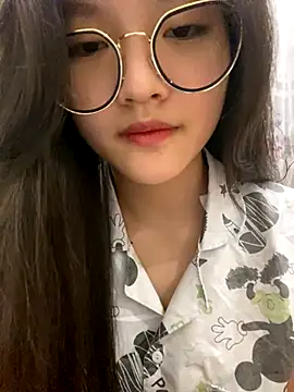 Snapshot of Krixxi22 chatting on 12-03-24, 02:38 Krixxi22 online show from 12-03-24, 02:38