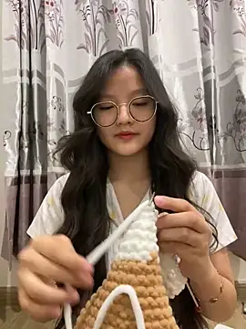 Snapshot of Krixxi22 chatting on 12-08-24, 02:41 Krixxi22 online show from 12-08-24, 02:41