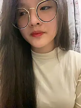 Snapshot of Krixxi22 chatting on 12-14-24, 02:53 Krixxi22 online show from 12-14-24, 02:53