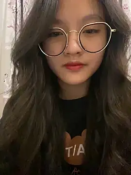 Snapshot of Krixxi22 chatting on 12-15-24, 02:48 Krixxi22 online show from 12-15-24, 02:48