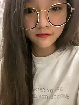 Snapshot of Krixxi22 chatting on 12-30-24, 03:35 Krixxi22 online show from 12-30-24, 03:35