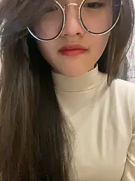 Snapshot of Krixxi22 chatting on 01-05-25, 03:34 Krixxi22 online show from 01-05-25, 03:34