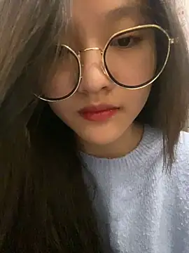 Snapshot of Krixxi22 chatting on 01-14-25, 03:04 Krixxi22 online show from 01-14-25, 03:04