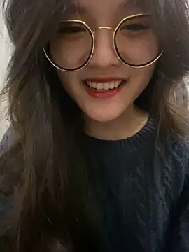 Snapshot of Krixxi22 chatting on 01-15-25, 03:39 Krixxi22 online show from 01-15-25, 03:39