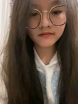 Snapshot of Krixxi22 chatting on 01-19-25, 03:53 Krixxi22 online show from 01-19-25, 03:53