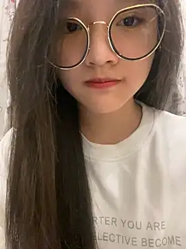 Snapshot of Krixxi22 chatting on 01-21-25, 02:26 Krixxi22 online show from 01-21-25, 02:26