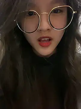 Snapshot of Krixxi22 chatting on 02-08-25, 02:16 Krixxi22 online show from 02-08-25, 02:16